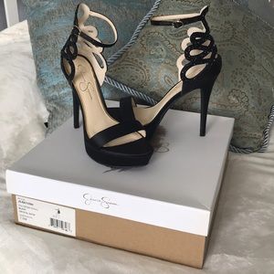 Jessica Simpson Black Elegant Platform